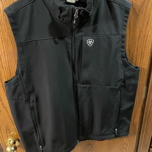 Ariat vest